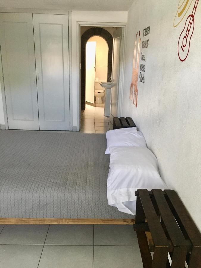 Casa Internacional Queretaro Hotel Екстериор снимка